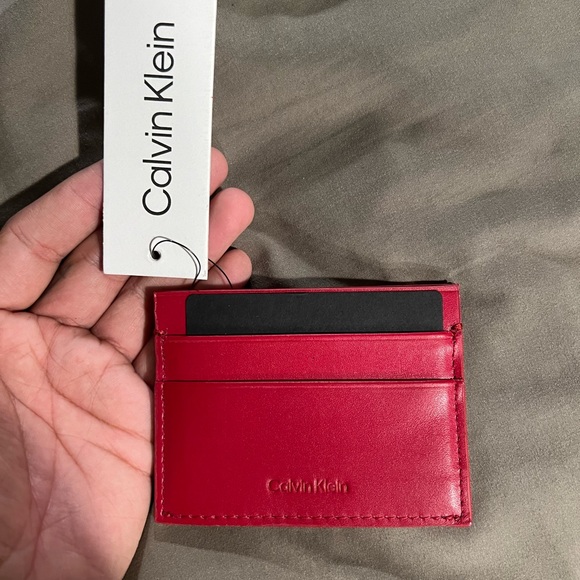 Calvin Klein new card holder NWT - Picture 2 of 5